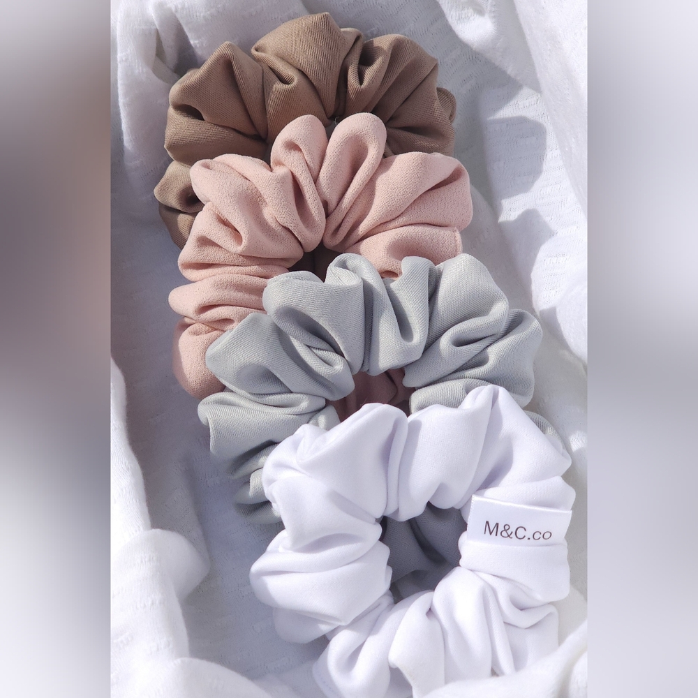 Marguerite & Chamomile.co Sport Scrunchie